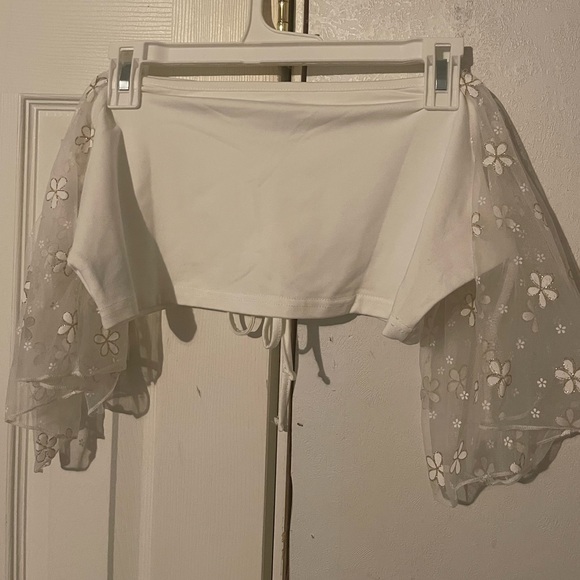 Crop top - Picture 2 of 4